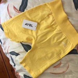 AYBL yellow bike short